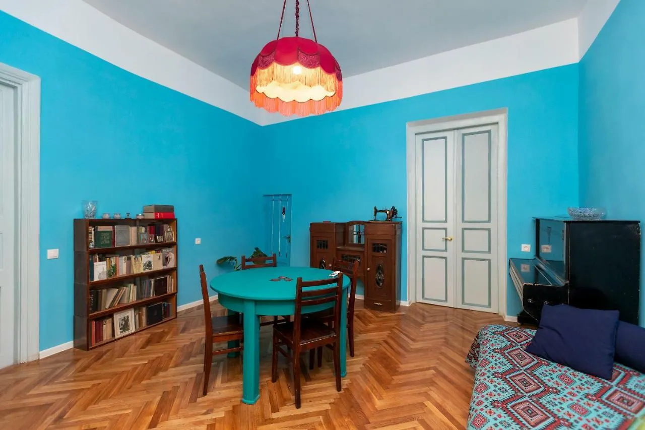 Apartament Under Acacia Tbilisi Gruzja